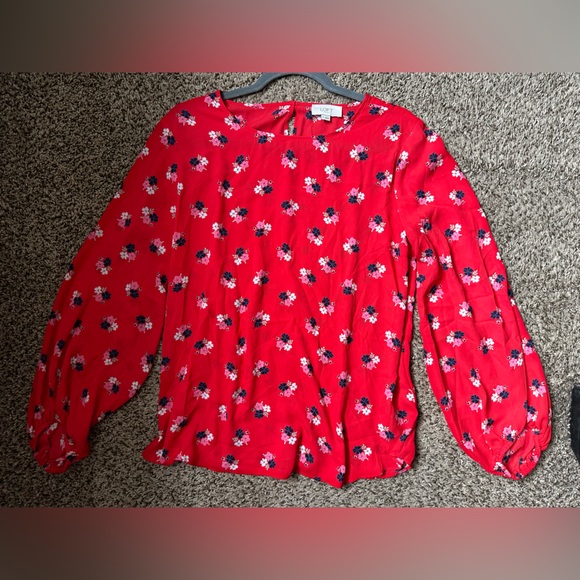 Loft Outlet red blouse with floral pattern, size medium - Picture 4 of 4